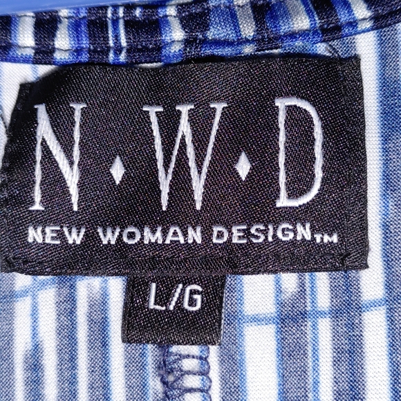 N.W.D. Blouse - Picture 2 of 7